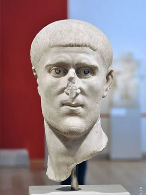 Констанций II  — римский император в 337 — 361 г.г.